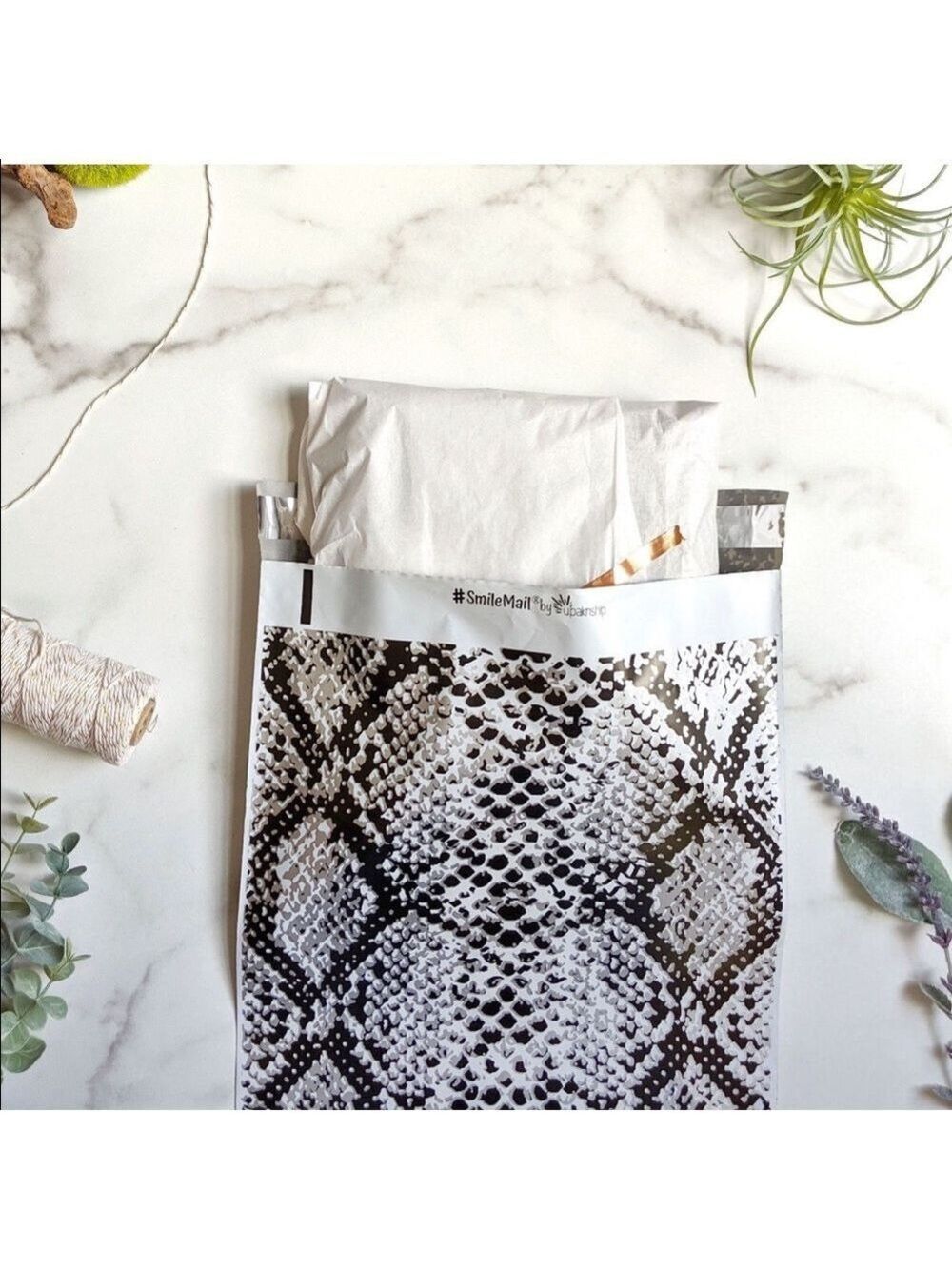 25 10X13 Poly Mailers Snake Skin Print PRICE IS FIRM - Picture 9 of 11